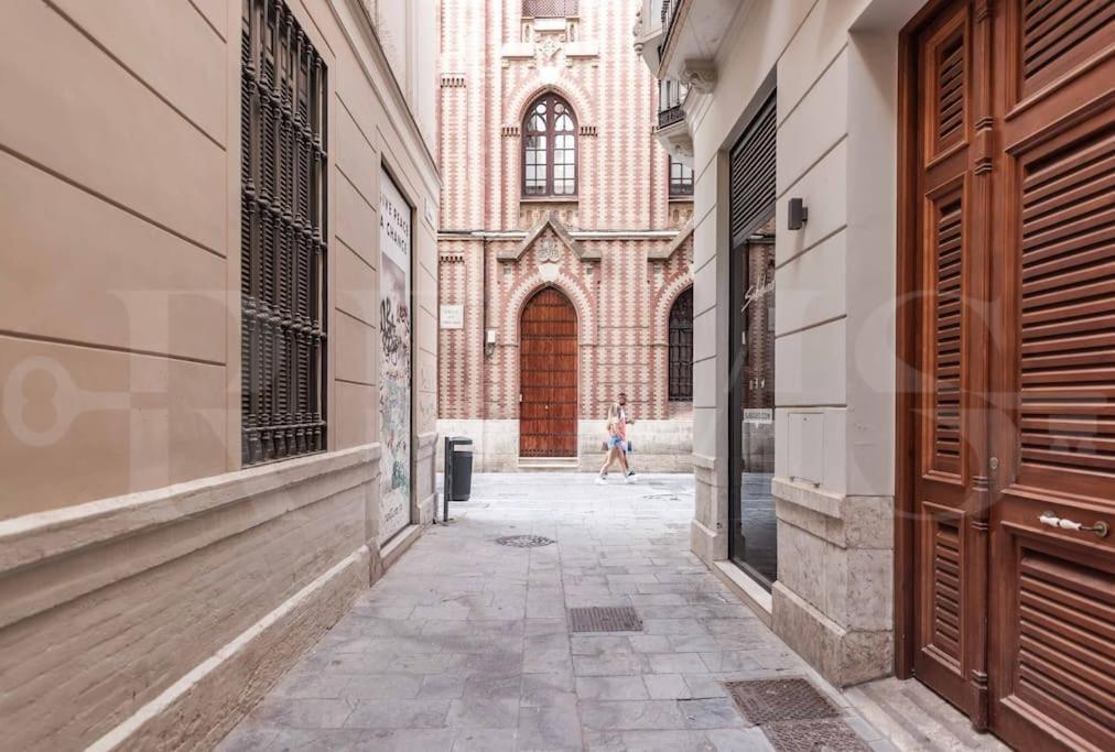 Penthouse Suite With Rooftop In The Heart Of Malaga By Rems Exterior photo